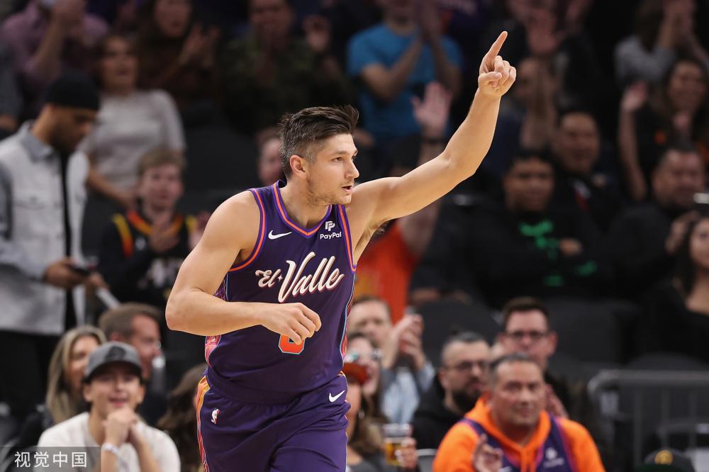 国足面临着 国足面临着