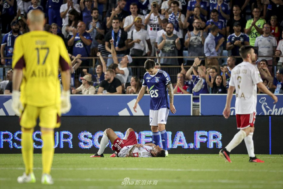 奉献精神的 奉献精神的